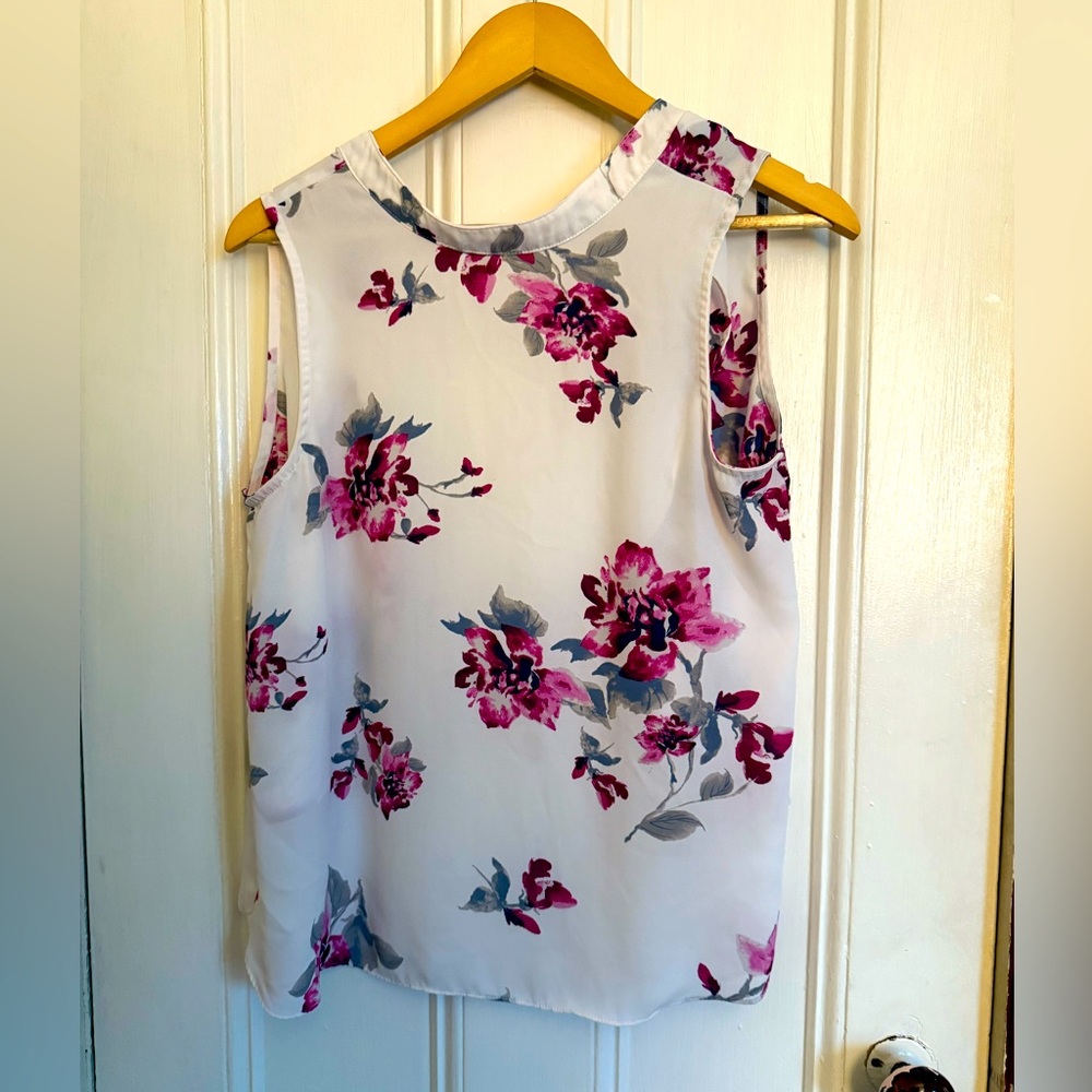 Forever21 - Purple Floral Button Back Tank